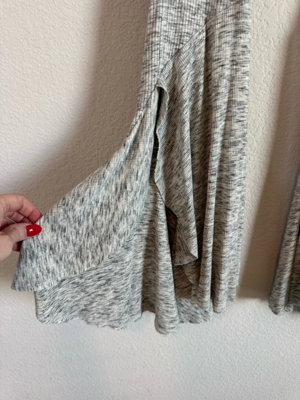 Free People Movement Gray Low and Flow Ruffle Ribbed Leggings Size Small - Picture 5 of 10